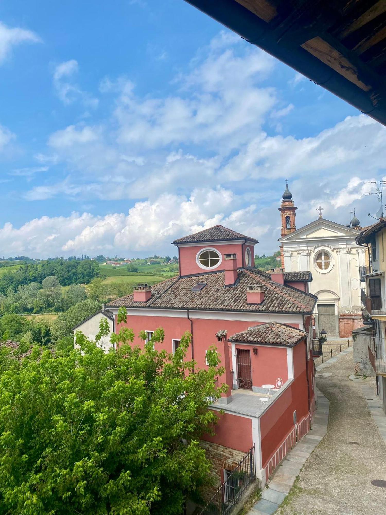 Vicolo Al Castello - Langhe E Monferrato Suites Costigliole d'Asti Exterior foto